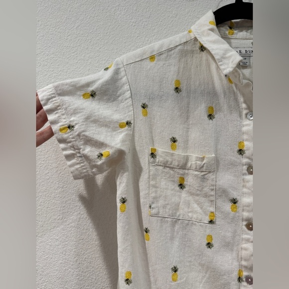 Rae Dunn Linen Blend Allover Pineapple White Button Down Collared Shirt Small - Picture 2 of 12
